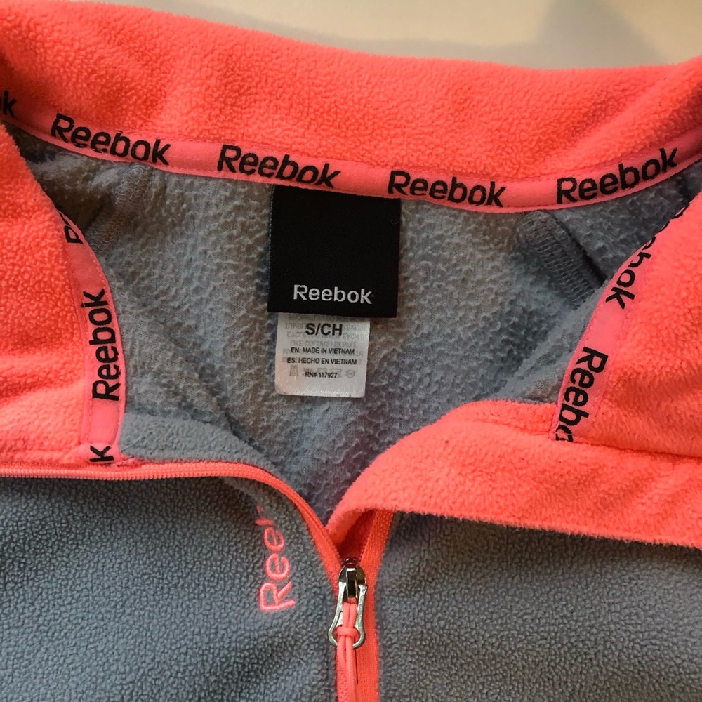 Reebok Quarter Zip - Picture 2 of 2